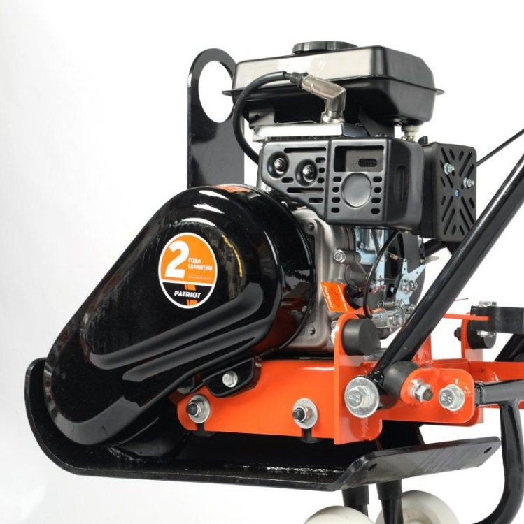 Виброплита PATRIOT VT-50LB