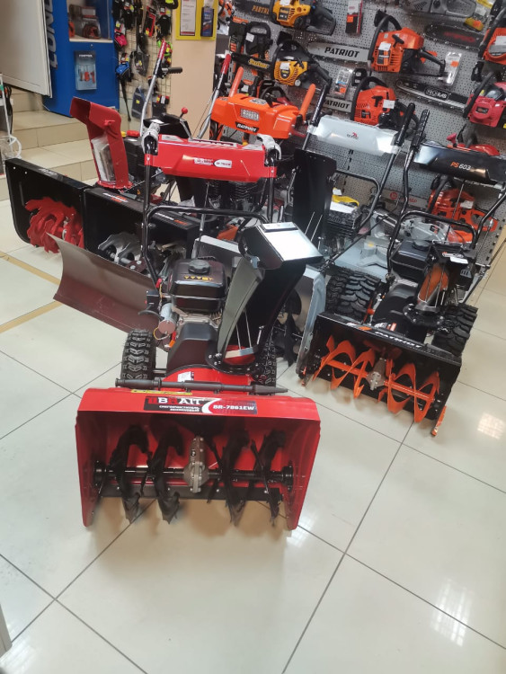 Снегоуборщик бензиновый BRAIT BR-7861EW