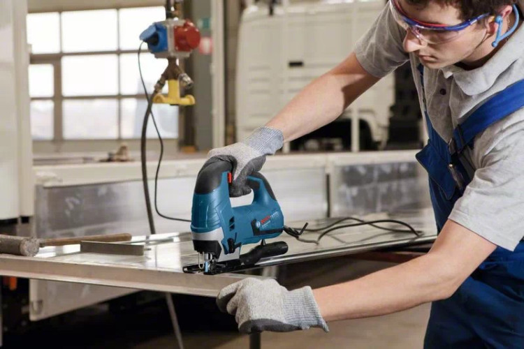 Лобзик BOSCH GST 850 BE 0.601.58F.123