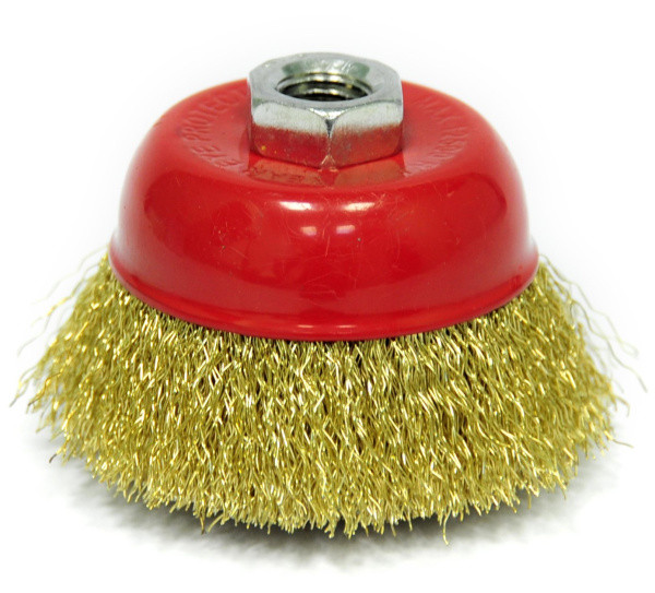 Щетка ELITECH тарелка 75 мм, М14, латунированная витая проволока 0,3 мм 1820.073900