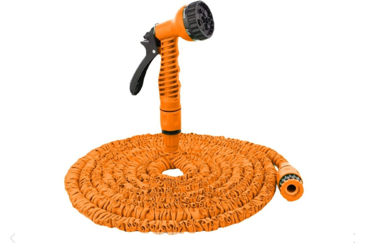 Набор для полива с ратягивающимся шлангом Вихрь 15м