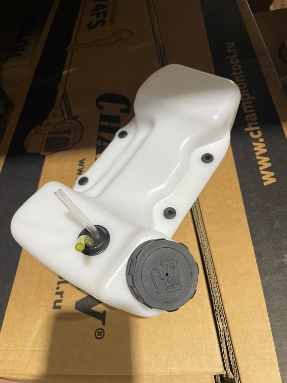 Бензобак сборе BC-F430/520 (ДЛИННАЯ ГОРЛОВИНА)