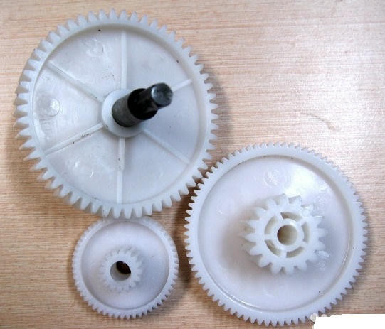 Комплект шестерёнок к электромясорубке SUPRA из 3х шт SP003