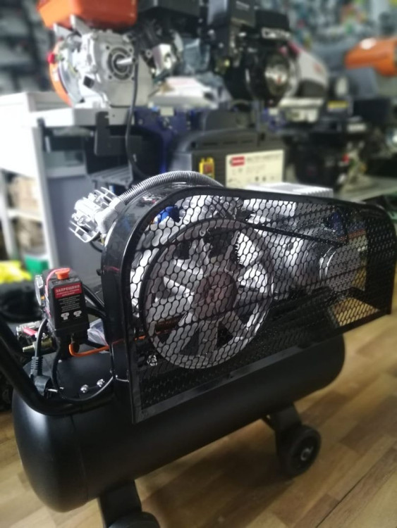 Компрессор BRAIT КМR-2200/70