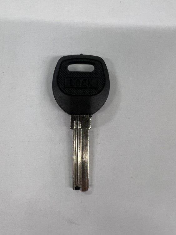 заготовка для ключа LOCK 2008 (7,4*2,2*28) ПЛАСТИК 2 паза правый