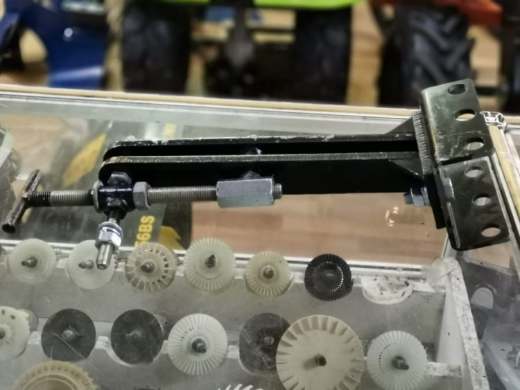 Сцепка МБ Форза поворот.в сб. кронш.наруж.универс ССУ 90.300.16