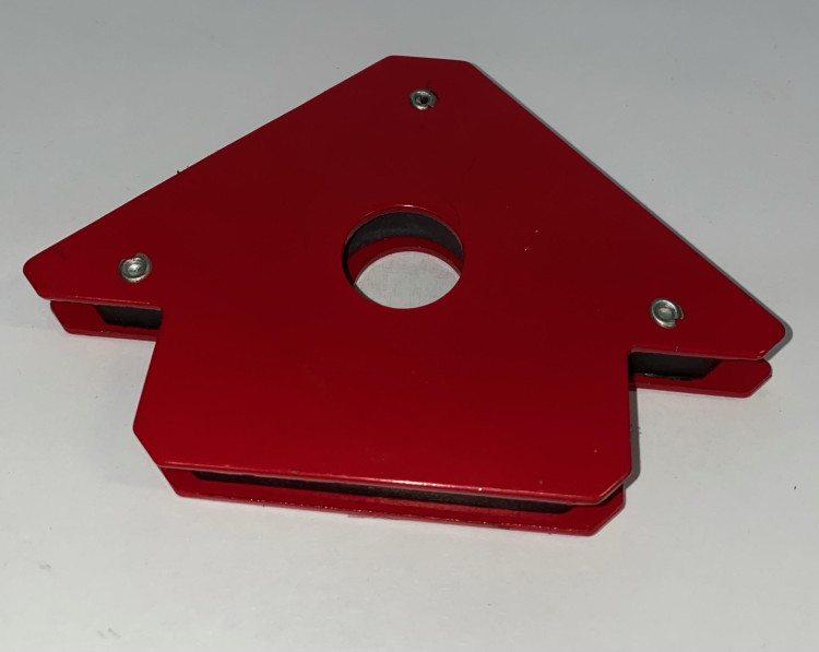 Магнитный держатель для сварки 3 угла (45º/90º/135º) усилие 12кг J6