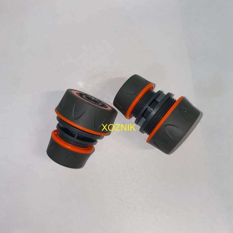 Муфта соединительная 1/2x3/4 Обрезиненная HY10