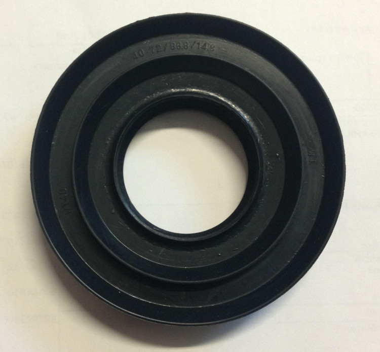 Сальник 40х72/88х8/14,8 (Bosch, Siemens)