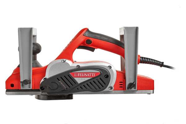 Рубанок 1100 Вт, 15000 об/мин, шс 110 мм, гс 0-3 мм