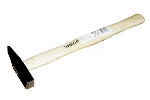 Молоток 100гр с дер.ручкой "Энкор" 23007