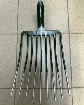 Вилы сенные 9-ти зубые (уп.12шт) Q15