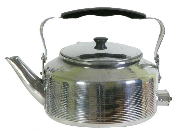 Чайник электрический, алюминиевый 3 л. 1,5 кВт.