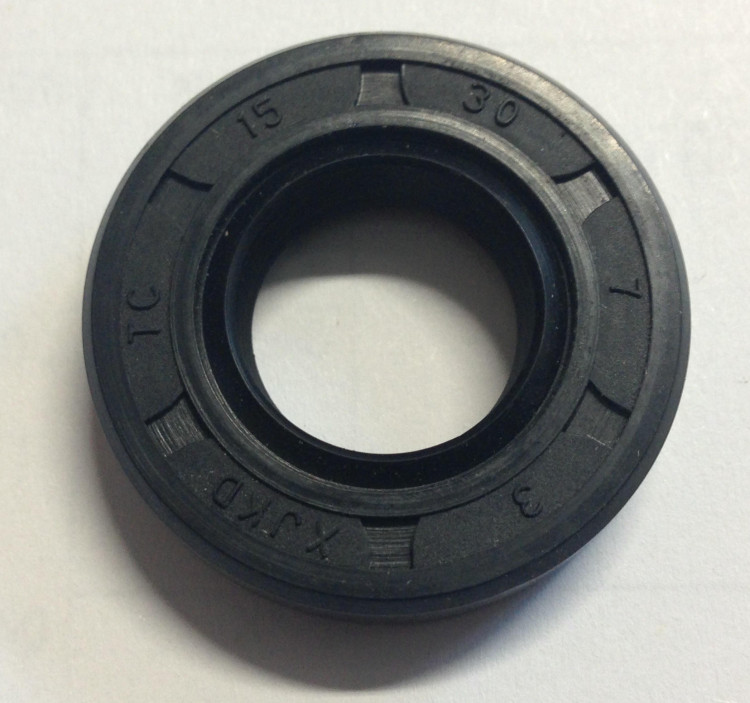 Сальник 15x30x10 HOZ