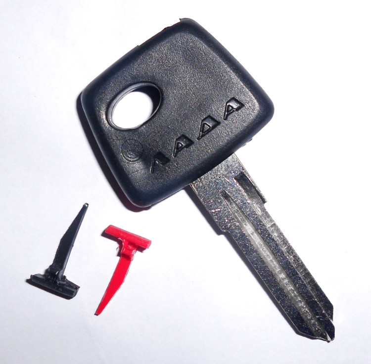 Заготовка для ключа Лада калина под чип 3 кн.