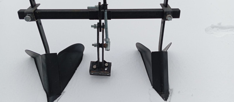 Окучник МБ Форза, Ока,Каскад,Нева 2-х рядный,на траверсе с регулируемыми однорядными окучниками со с