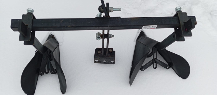 Окучник МБ Форза, Ока,Каскад,Нева 2-х рядный,на траверсе с регулируемыми однорядными окучниками со с