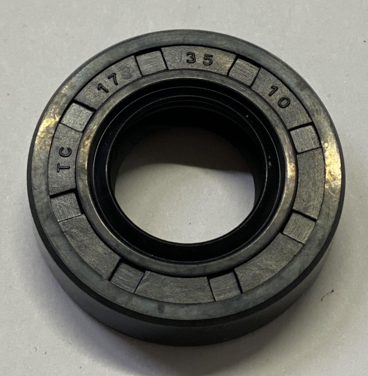 Сальник 17x35x10 HOZ