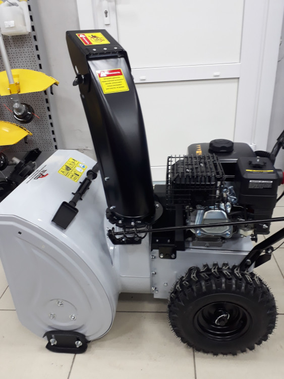 Снегоуборщик бензиновый Техпром СМБ-Т6.5/570 Plus (завод Hus.)