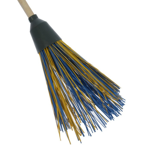 Метла полипропиленовая 5 колец на черенке в пленке ПВХ