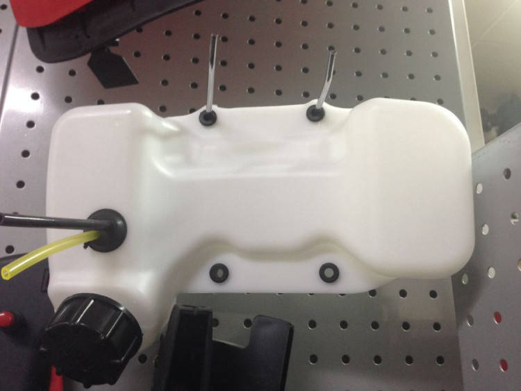 Бензобак топливный в сб.BR-T430A,520A BRAIT