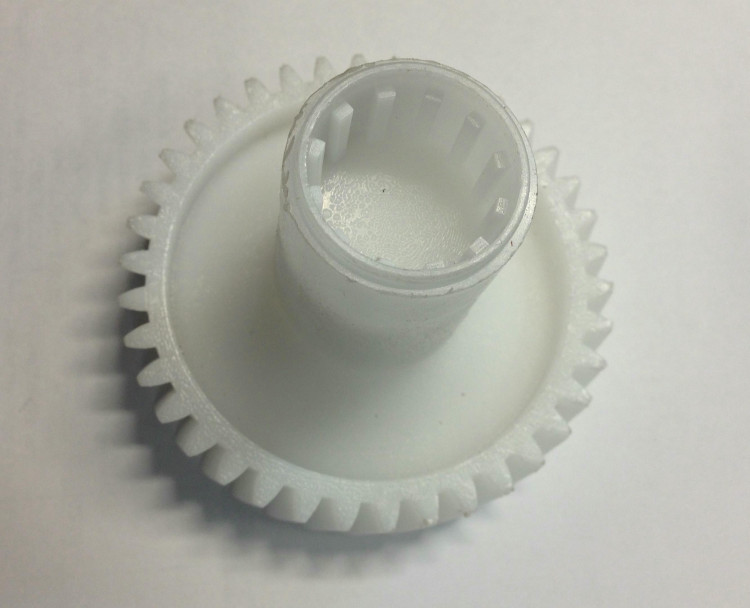 Шестерёнка для мясорубки Умелица D=80мм/H60мм F67