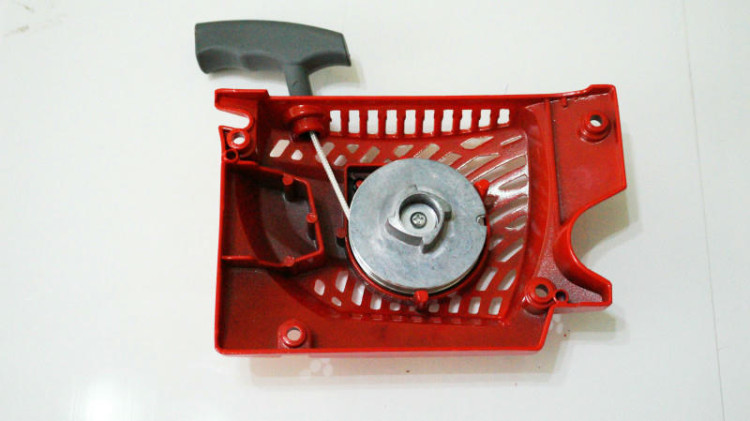 Ручной стартер в сборе Кит. Бензопил (с 4-мя зацепами на шкив, Алюм. корпус, Алюм. шкив) 010027(b2)