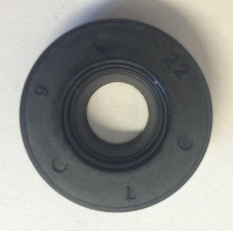 Сальник насоса "КАМА" (22x9x7мм)