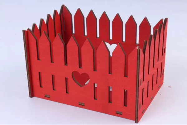 Ящик заборчик 260х170х140 мм, цв.красный