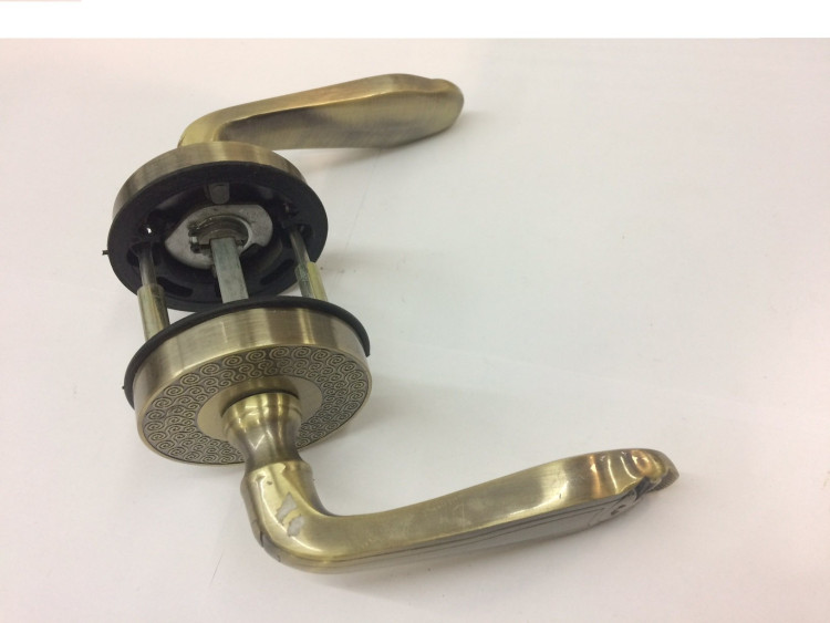 Ручка на китайскую дверь ZH-9228 L (без накладок)