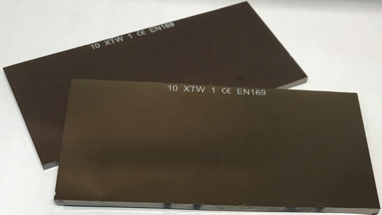 Стекло сварочное черное С3 (108х51)