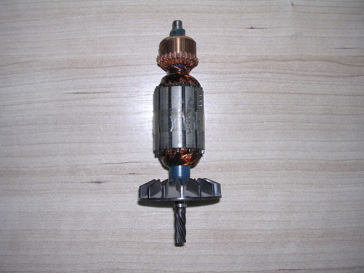 Якорь дрель 1039