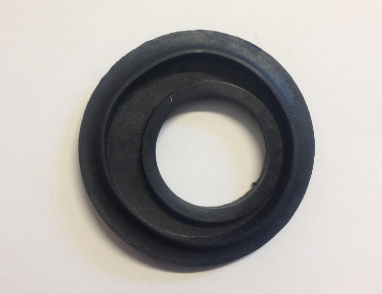 Прокладка Ø73/36мм со смещённым отверстием