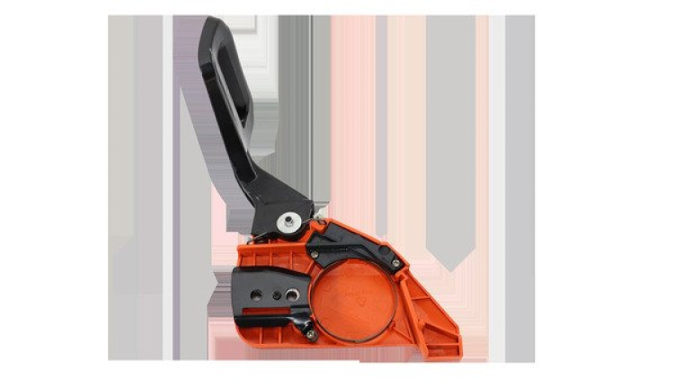 Крышка шины в сборе 3800 (Champion 137,142,237,241) без натяжителя цепи 1800030