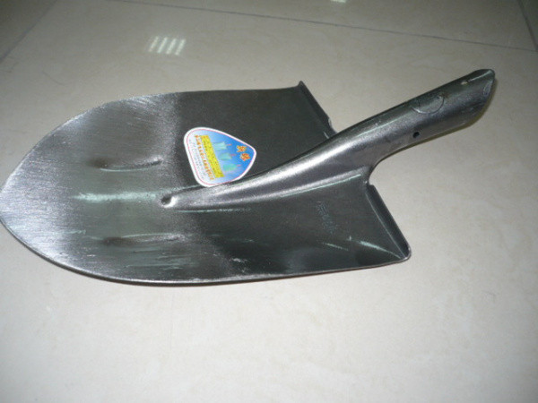 Лопата штыковая изогнутая с черенком (рессорно-пружинная сталь)