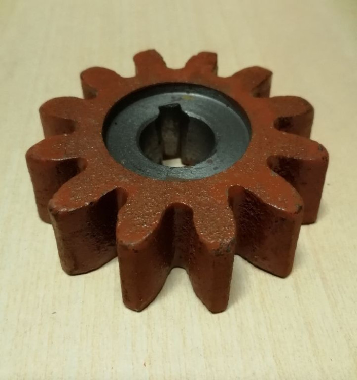 Шестерня для бетонки 12н