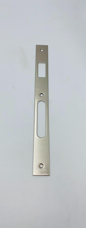 Планка ответная прямоугольная для замка KALE KILIT 152 3MR,NP,PB (60152R00003)