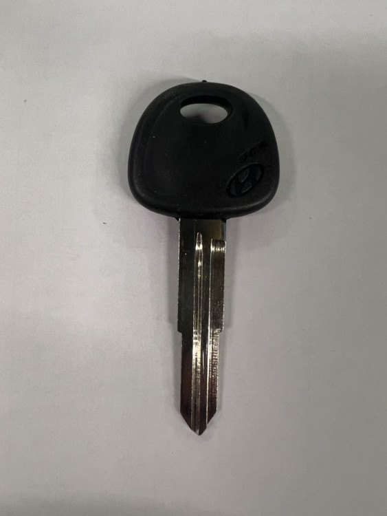 Заготовка для ключа HY 9P__HY-9P.2 (черный логотип) КНР