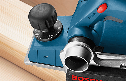 Рубанок BOSCH GHO 26-82 + кейс