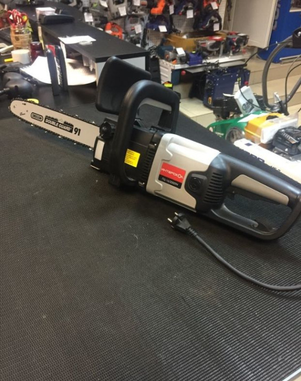 Пила цепная Интерскол ПЦ-16/2000ТН 500.1.1.00