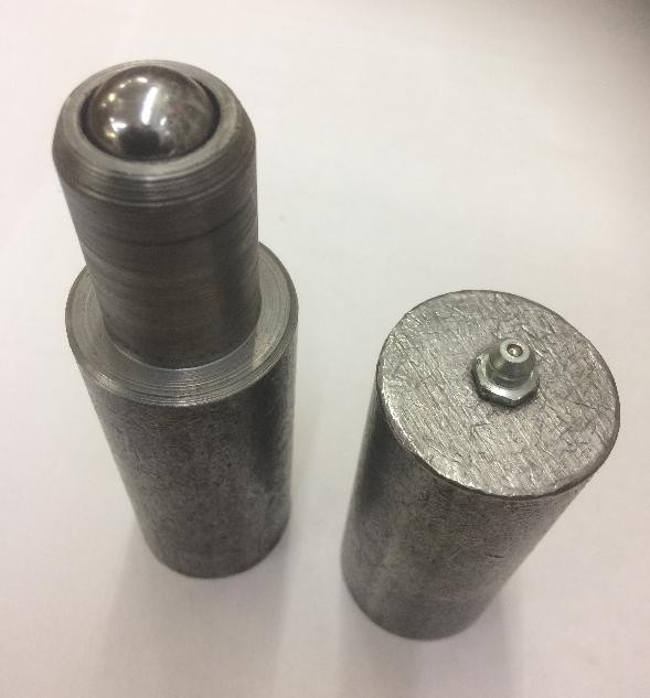 Шарнир гаражный с масленкой d 22*120 г.Ковров (40)