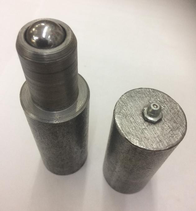 Шарнир гаражный с масленкой d 28*120 г.Ковров (28)